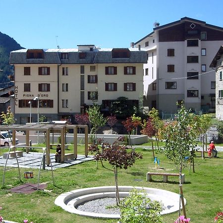 Hotel Pigna D'Oro キエーザ・イン・ヴァルマレンコ エクステリア 写真