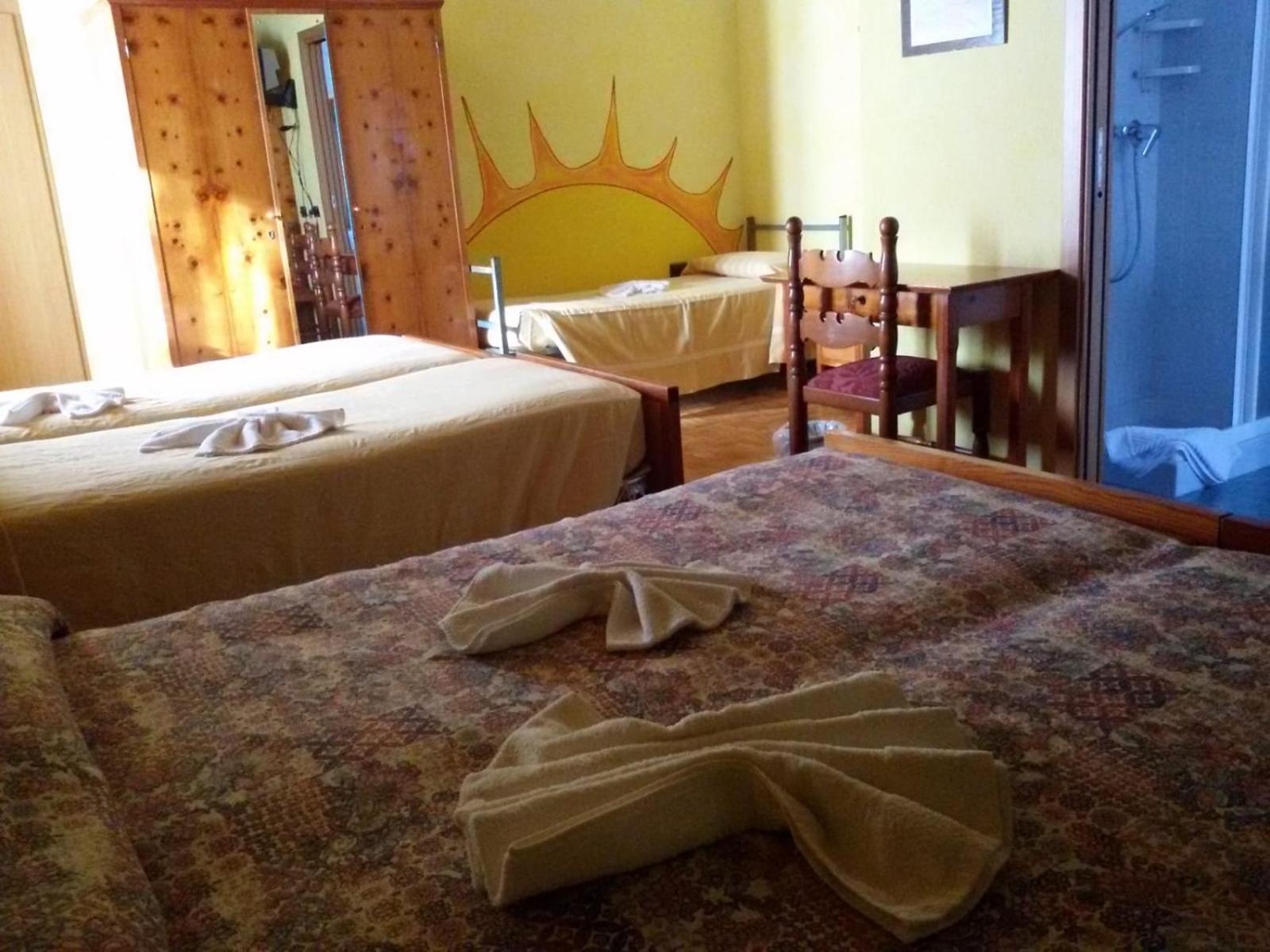 Hotel Pigna D'Oro キエーザ・イン・ヴァルマレンコ エクステリア 写真