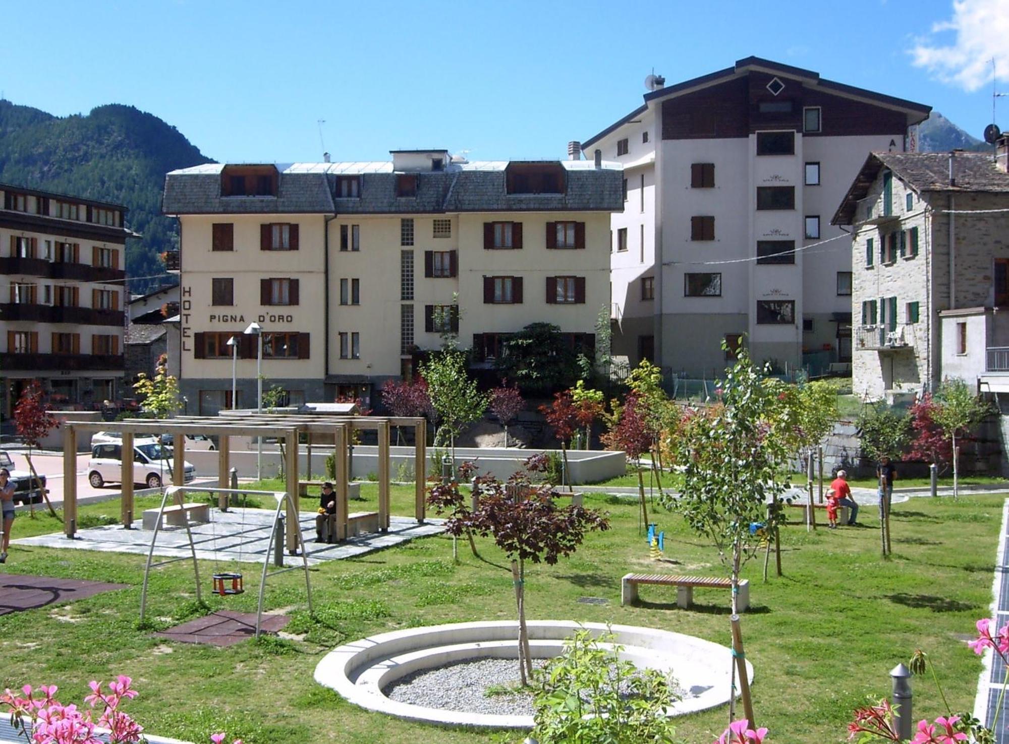 Hotel Pigna D'Oro キエーザ・イン・ヴァルマレンコ エクステリア 写真